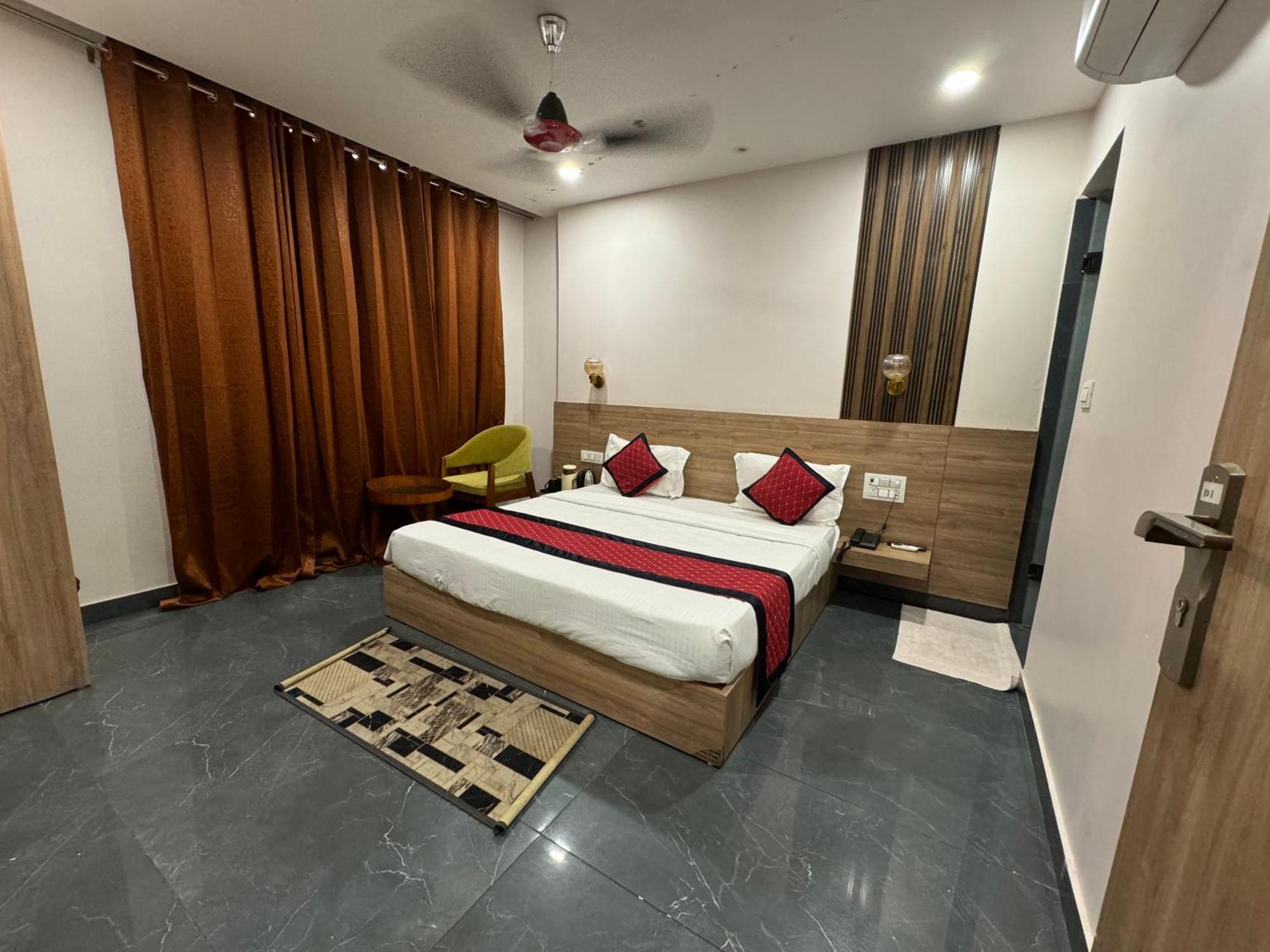 Namay Inn By T And M Hotels Haridwar Bagian luar foto