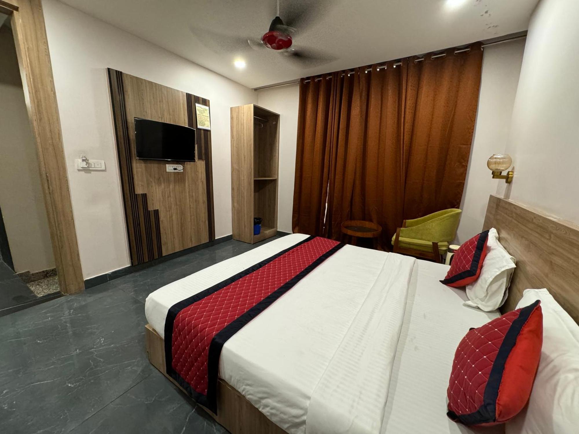 Namay Inn By T And M Hotels Haridwar Bagian luar foto